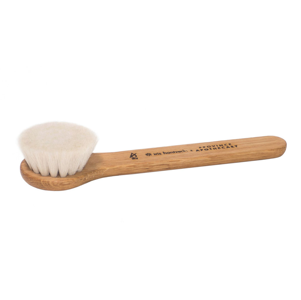 dry brush for dull congested skin blemishes